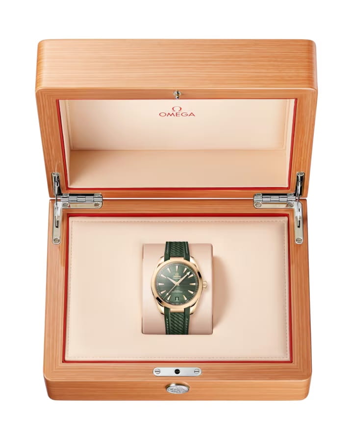 Omega Omega Seamaster Aqua Terra 220.52.41.21.10.001 мужские часы зеленый циферблат на запястье