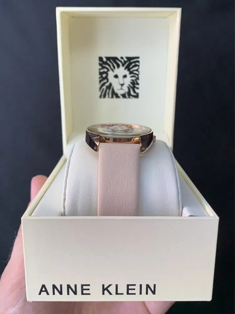 Anne Klein Anne Klein Leather 4030RGBH  — детали корпуса и кожаный