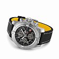 Часы Breitling Avenger Chronograph GMT 45 A24315101B1X1 фото 3