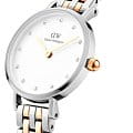 Daniel Wellington Daniel Wellington Petite DW00100616  наручные женские часы фото под углом.