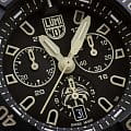 Luminox Luminox Navy SEAL Foundation Chronograph XS.3590.NSF.SET  — задняя крышка пластик карбон корпуса швейцарские часы