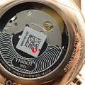 Tissot T0994273603800 наручные мужские часы застежка крупным планом