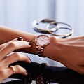 Casio Casio Sheen SHE-3065PG-7A  наручные женские часы фото под углом.