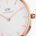 Daniel Wellington Daniel Wellington Petite Bondi DW00100249 petite шведские женские часы на браслете кожаный боковой вид