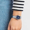 Casio Casio Collection LTP-V002D-2B3  наручные женские часы фото под углом.