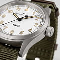 Часы Hamilton Khaki Field Quartz 38mm H69401910 фото 6
